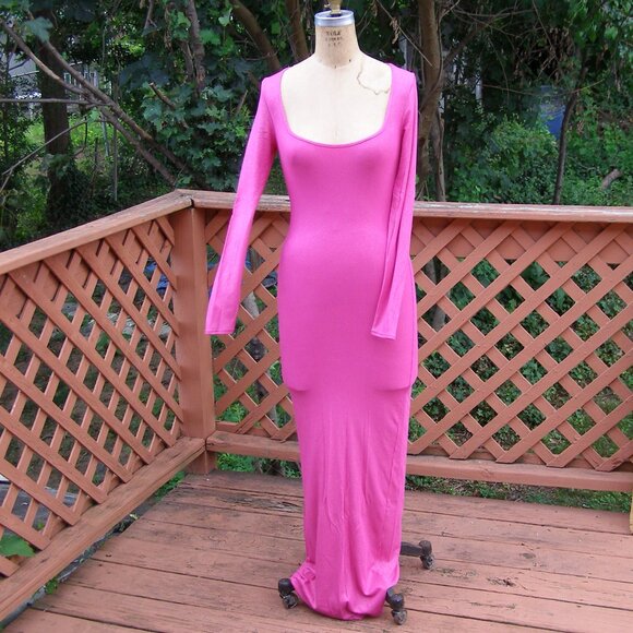 NWT size L SKIMS SOFT LOUNGE SHIMMER LONG SLEEVE DRESS IN FUCHSIA FOIL - Picture 2 of 12
